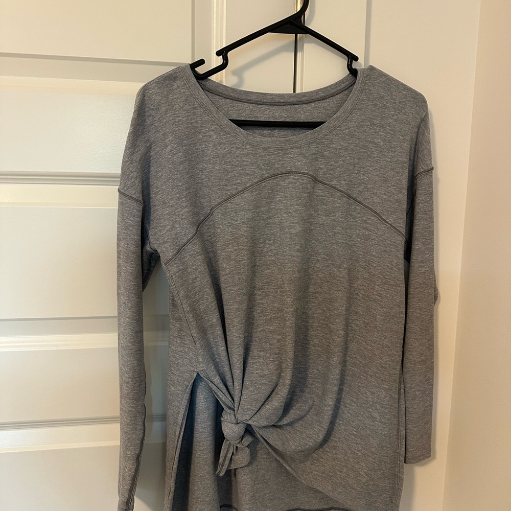 Lululemon Women's Light Blue Grey Longsleeve Top